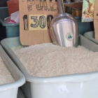 Harga beras naik, pemerintah malah bagikan rice cooker. (dok)
