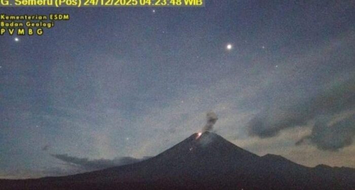 Pagi Ini Semeru Erupsi