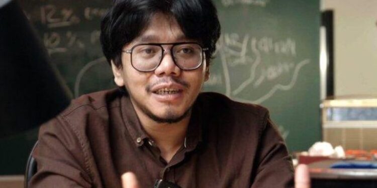 Ferry Irwandi Kritik Mobil Operasional Gubernur Rudy Mas’ud