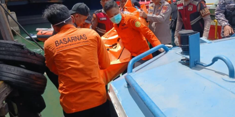 Basarnas Balikpapan Temukan Jenazah Penumpang Kapal DLN