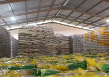 Bulog Kaltimtara Salurkan Bantuan Pangan