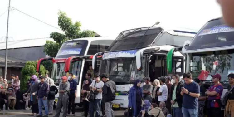 Kemenhub Berangkatkan Ribuan Pemudik Lebaran 2026