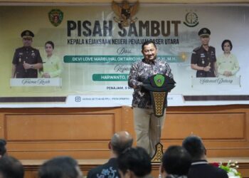 Bupati Mudyat Hadiri Pisah Sambut Kajari