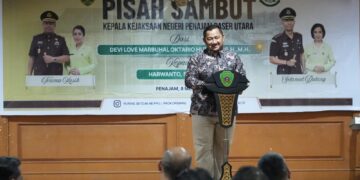 Bupati Mudyat Hadiri Pisah Sambut Kajari