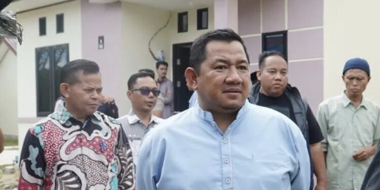Pemkab PPU Serahkan Bantuan 21 Unit Rumah Kepada Korban Kebakaran