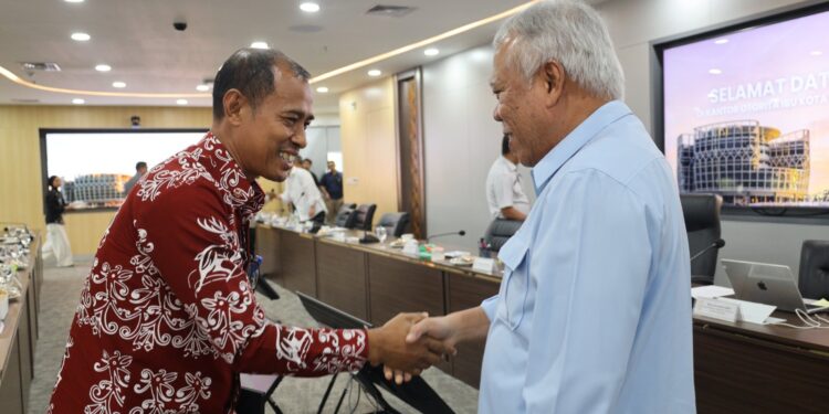 Asisten II Setda PPU Hadiri Rakor Tindak Lanjut Penertiban Bukit Tengkorak